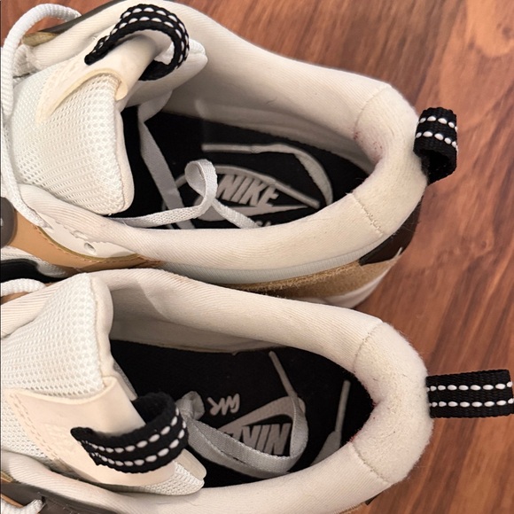 Nike Air Max Women’s - Picture 3 of 6